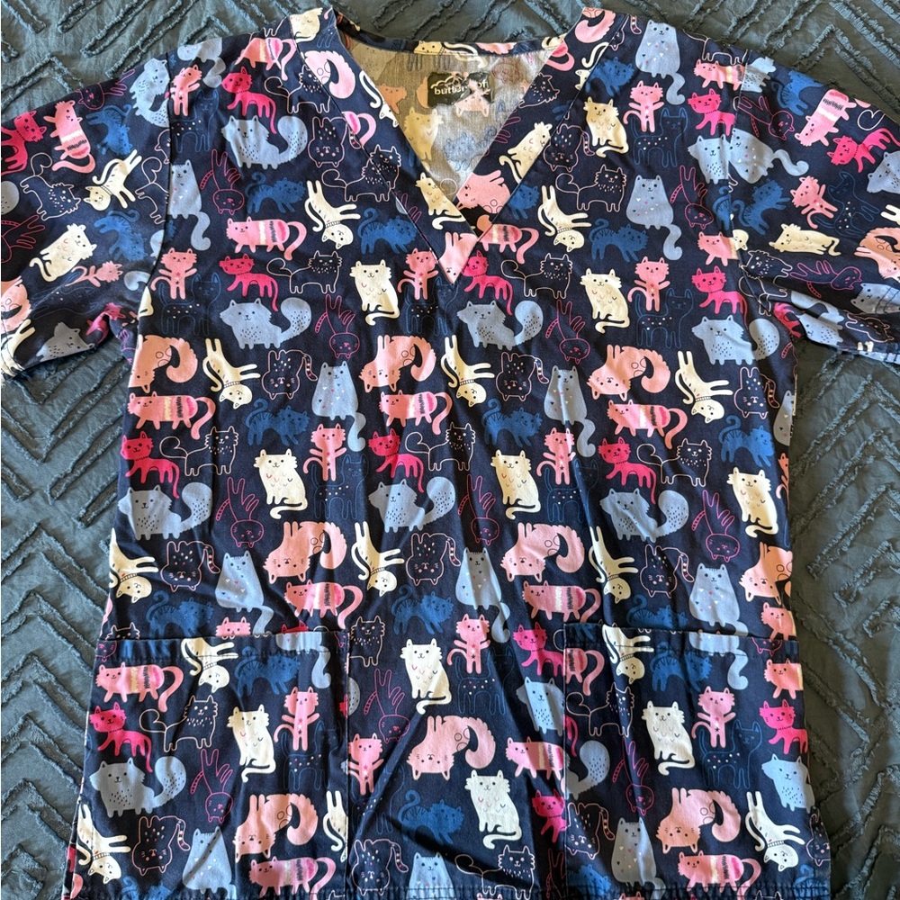 Colorful Cat Print Scrub Top